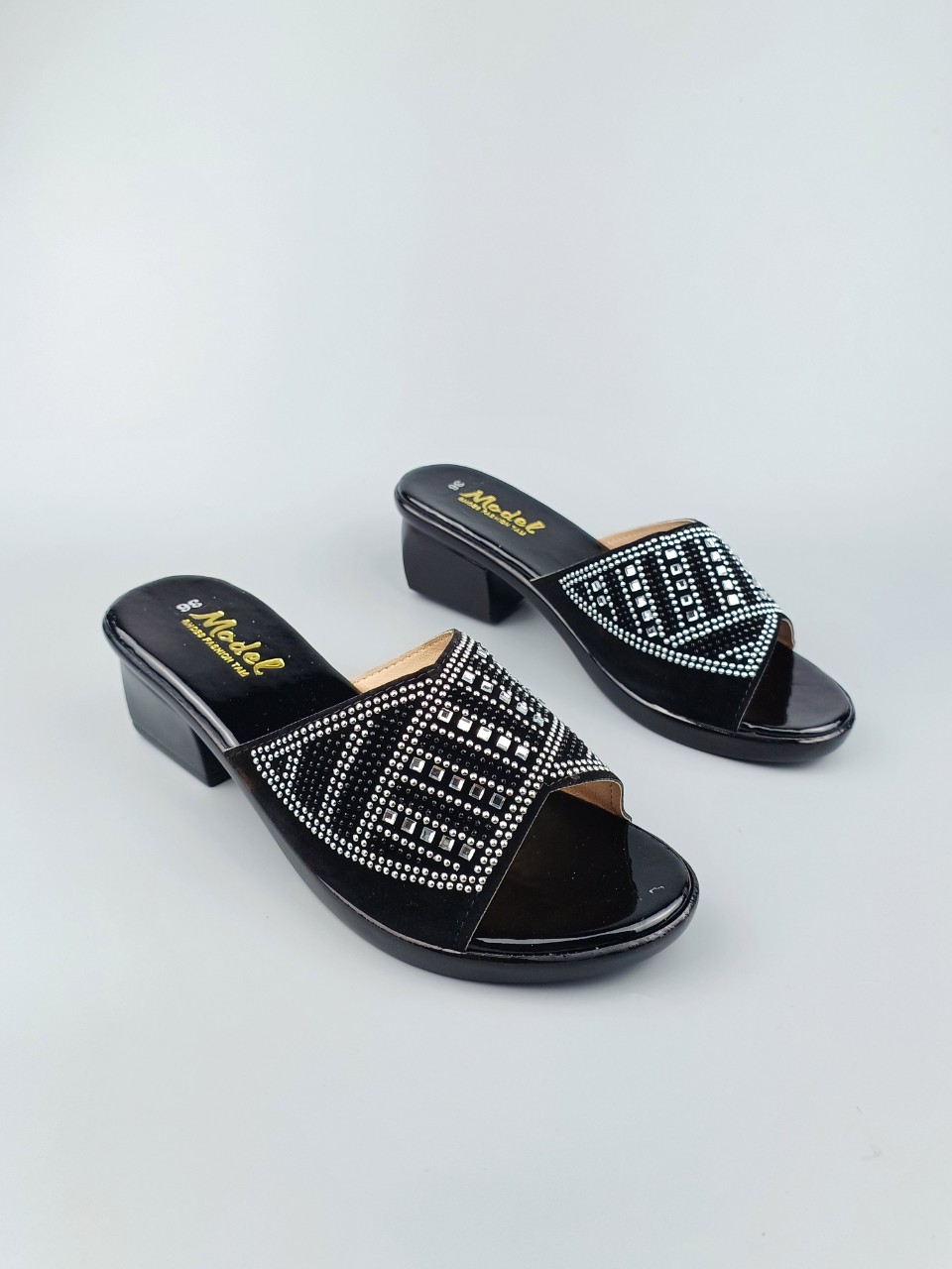 DÉP NỮ TRUNG NIÊN BIG SIZE 36-41 C-QUẠT