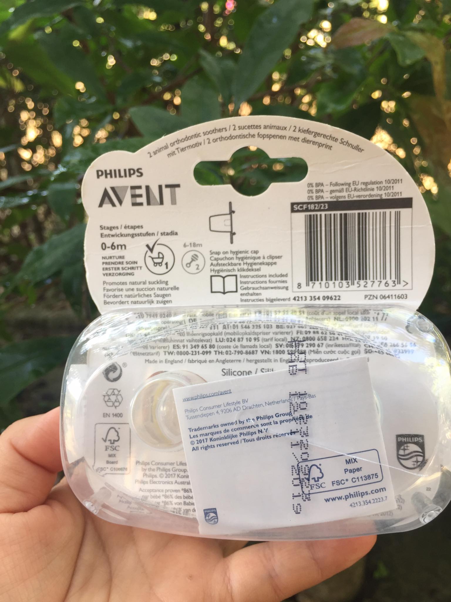 Ty ngậm Phillips Avent( có nắp đậy) cho bé 0_6 month , set 2 cái