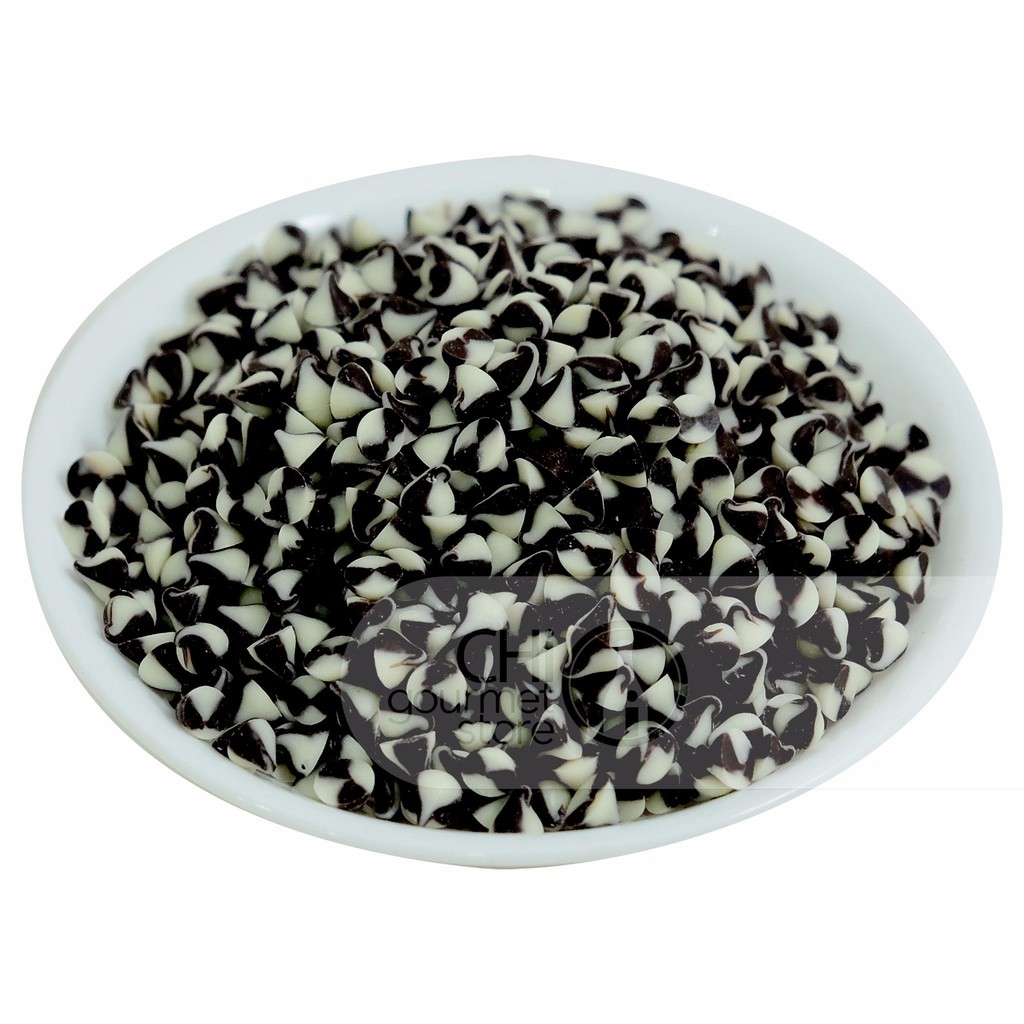 Socola chip (choco chip) loại đen,trắng,hai màu 100g
