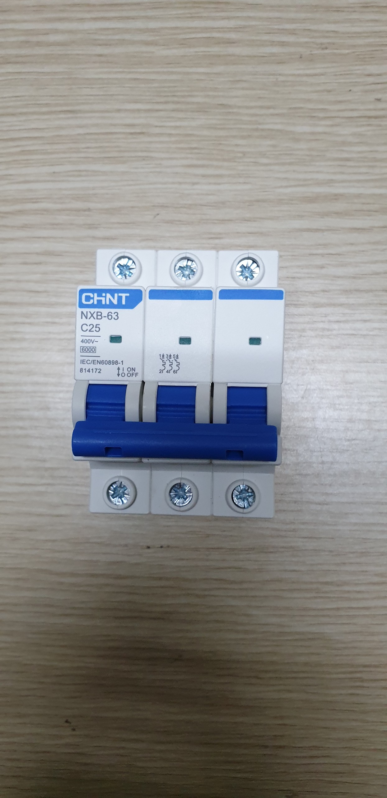 Aptomat mcb chint nxb-63 3p c25 6ka 25a