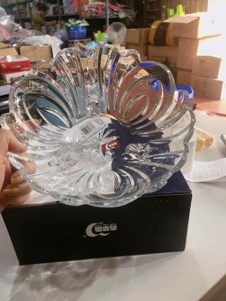 Bát thủy tinh 3 chân sang trọng 23cm