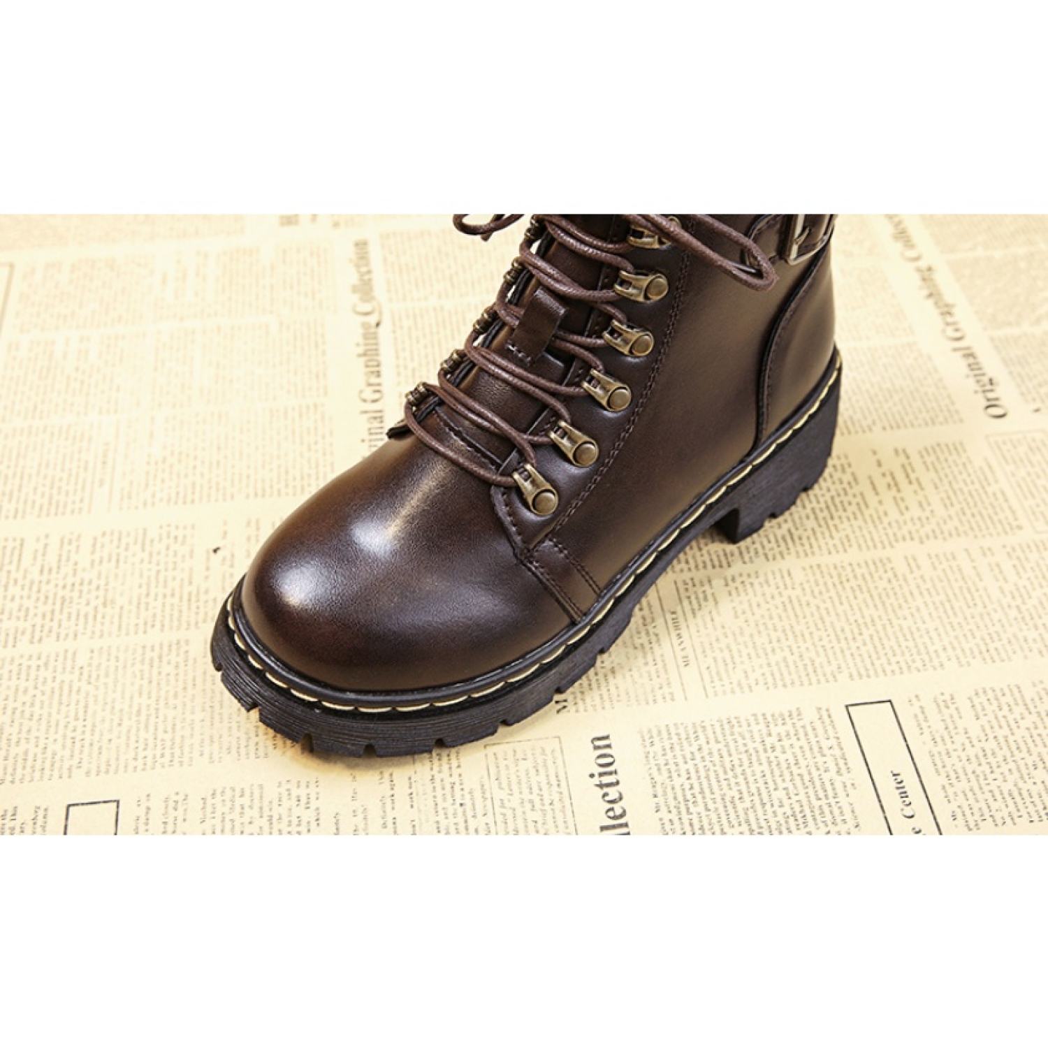 Bốt Nữ Retro Đinh Tán Giày Da Nữ Đế 3CM