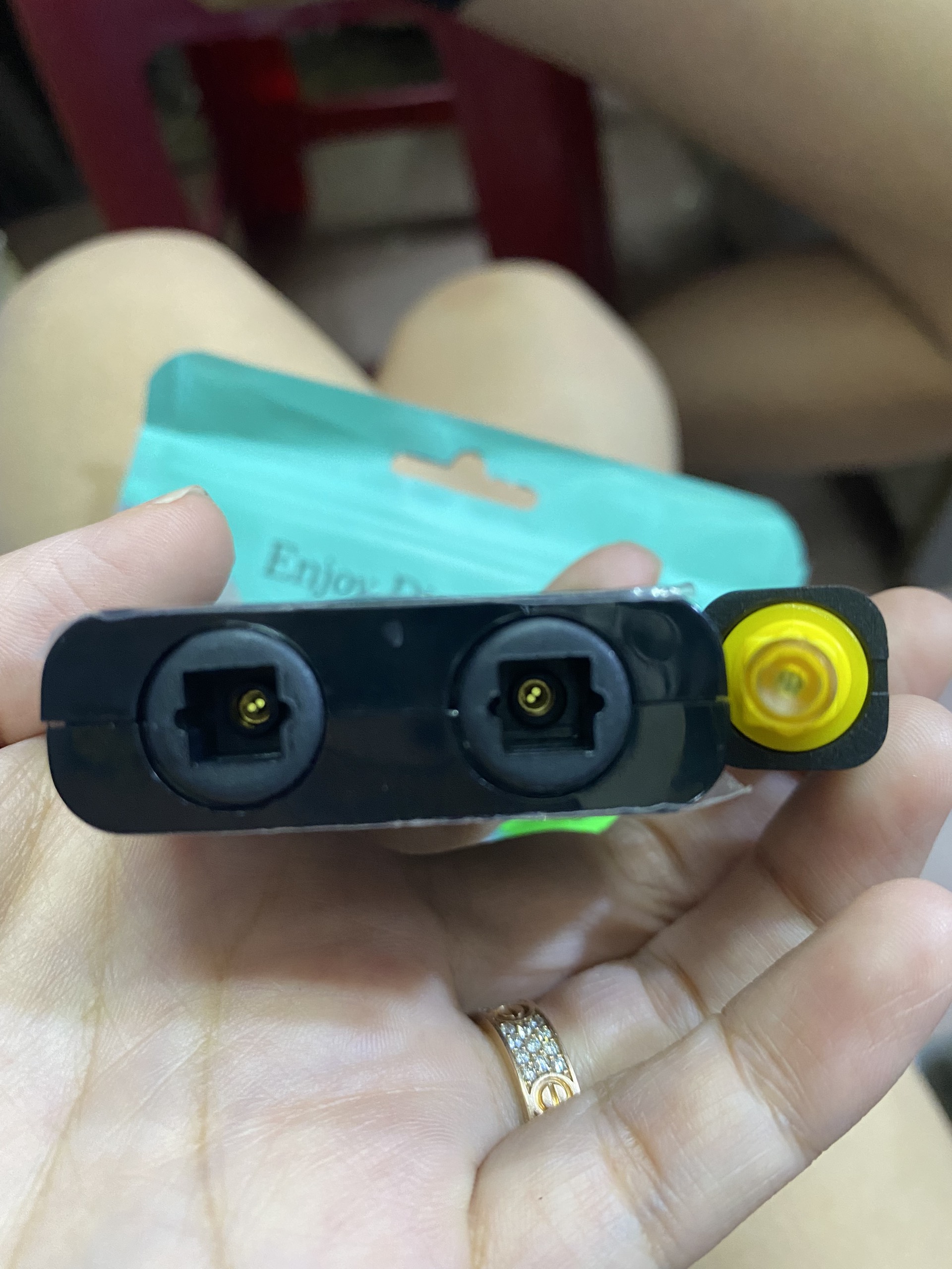 Bộ chia cổng Optical 1 to 2 Toslink EMK