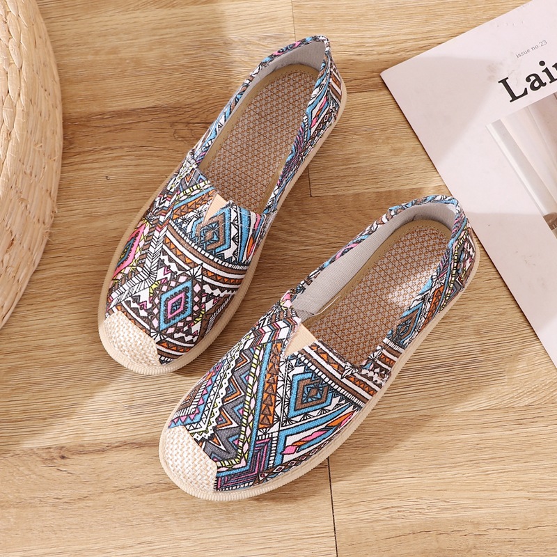 [LINK 2] Giày vải slip on, giày toms cá tính