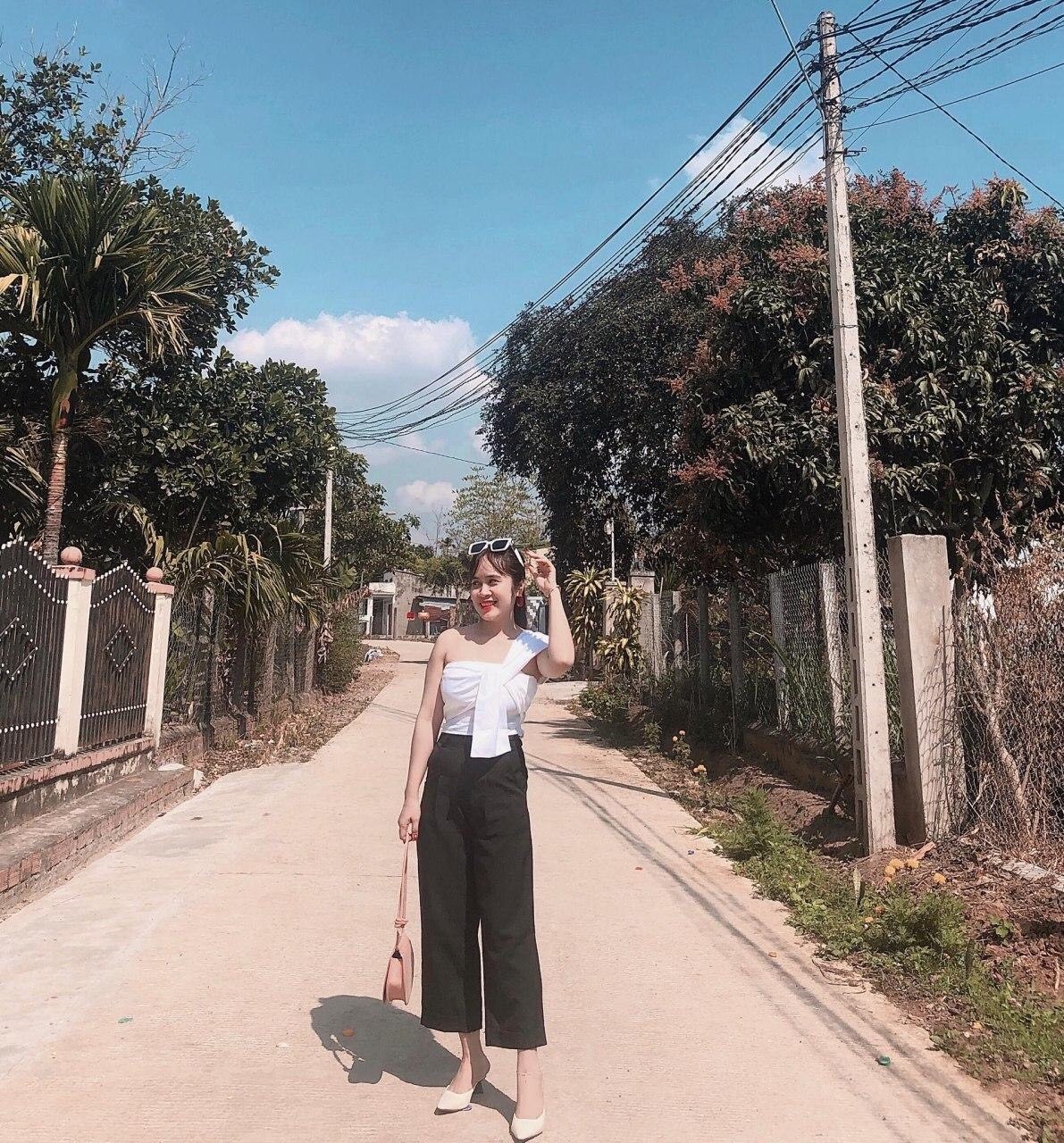 ÁO CROPTOP LỆCH VAI (TRẮNG)