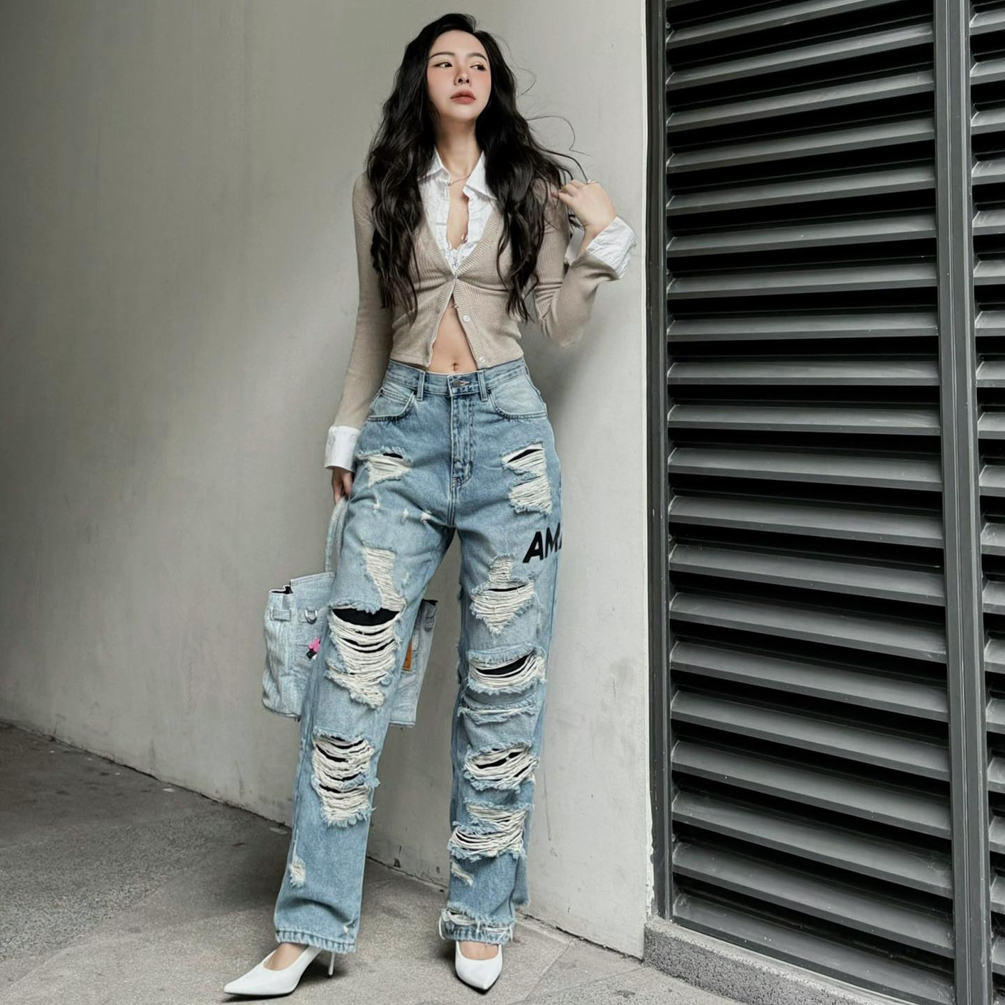 Quần jean Unisex Amand Kintsugi Distressed Jeans