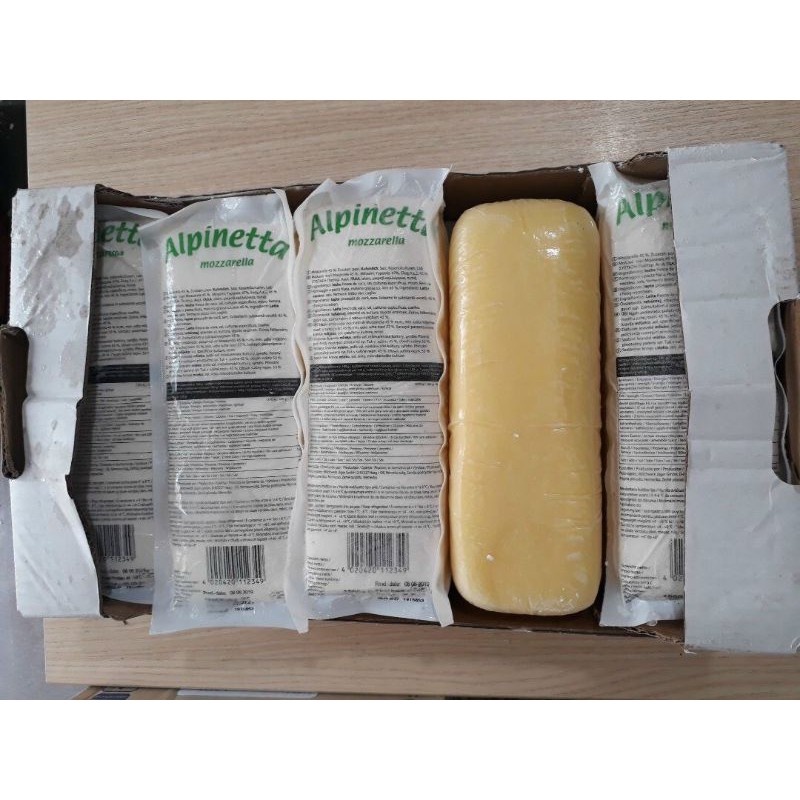 Phô mai khối 1,5kg Alpinetta mozzarella Đức (phô mai cheese kéo sợi chảy mềm siêu ngậy thơm ngon)