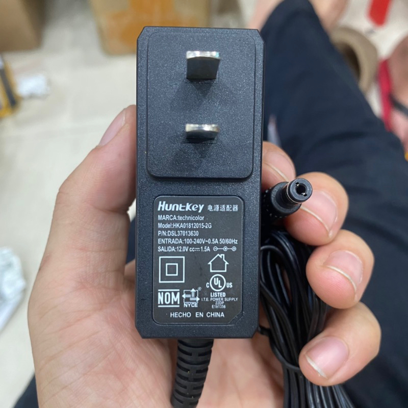 Nguồn camera 12V 2A chân cắm 5.5mm x 2.1mm