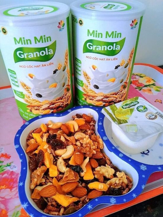 Ngũ cốc hạt ăn liền Granola Min Min 500GR