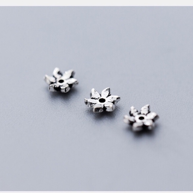 [S925] Charm bạc ốp cánh hoa - MH251