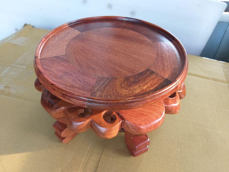 Đôn gỗ Hương cao 16cm mặt 24cm