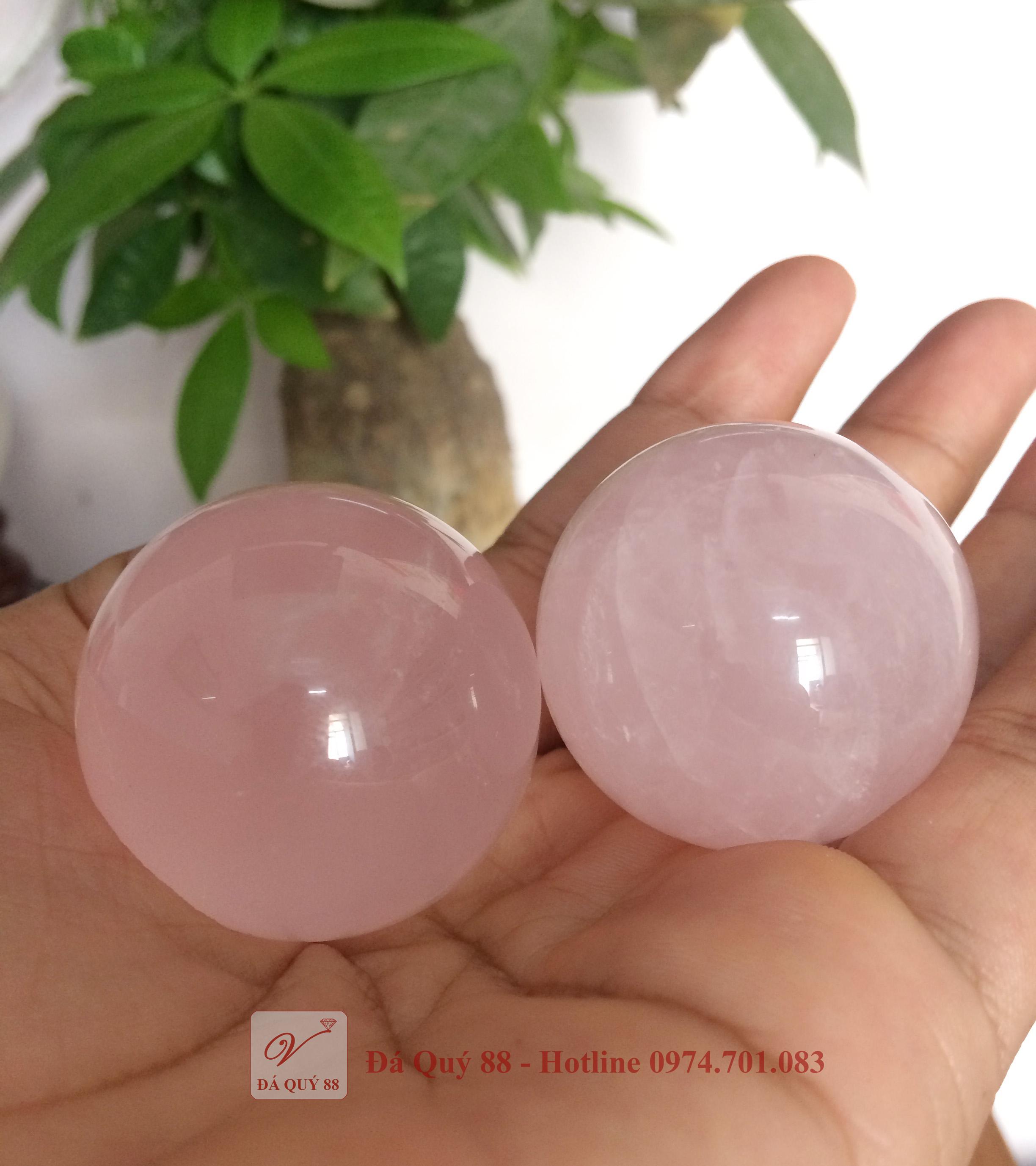 Cặp bi lăn tay mát xa đá thạch anh hồng tự nhiên đẹp