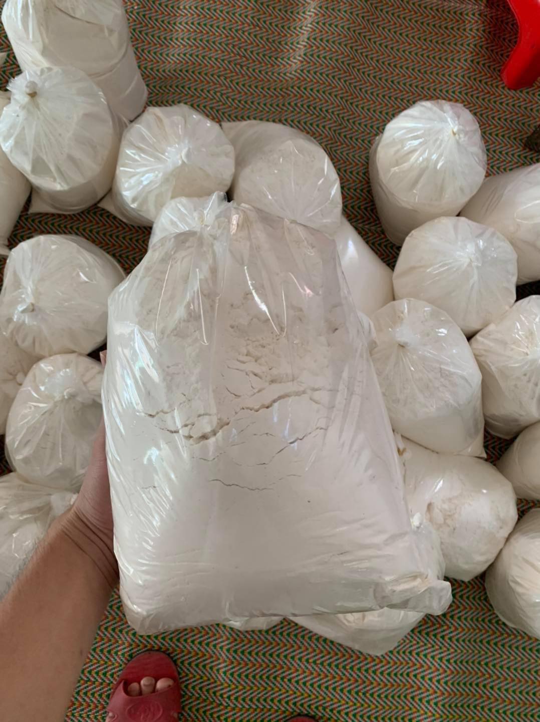 1KG BỘT LÀM CHÈ LAM GẠO NẾP THƠM