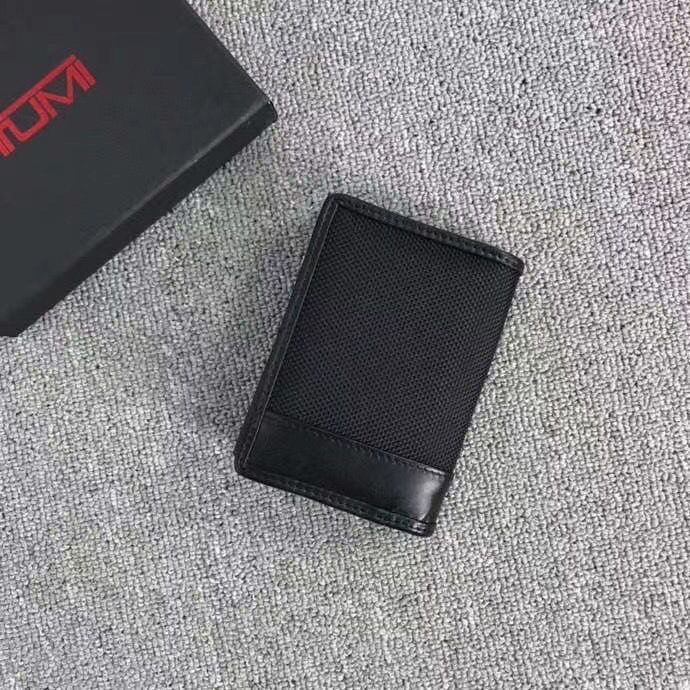 VÍ ĐỰNG THẺ T.U.M.I