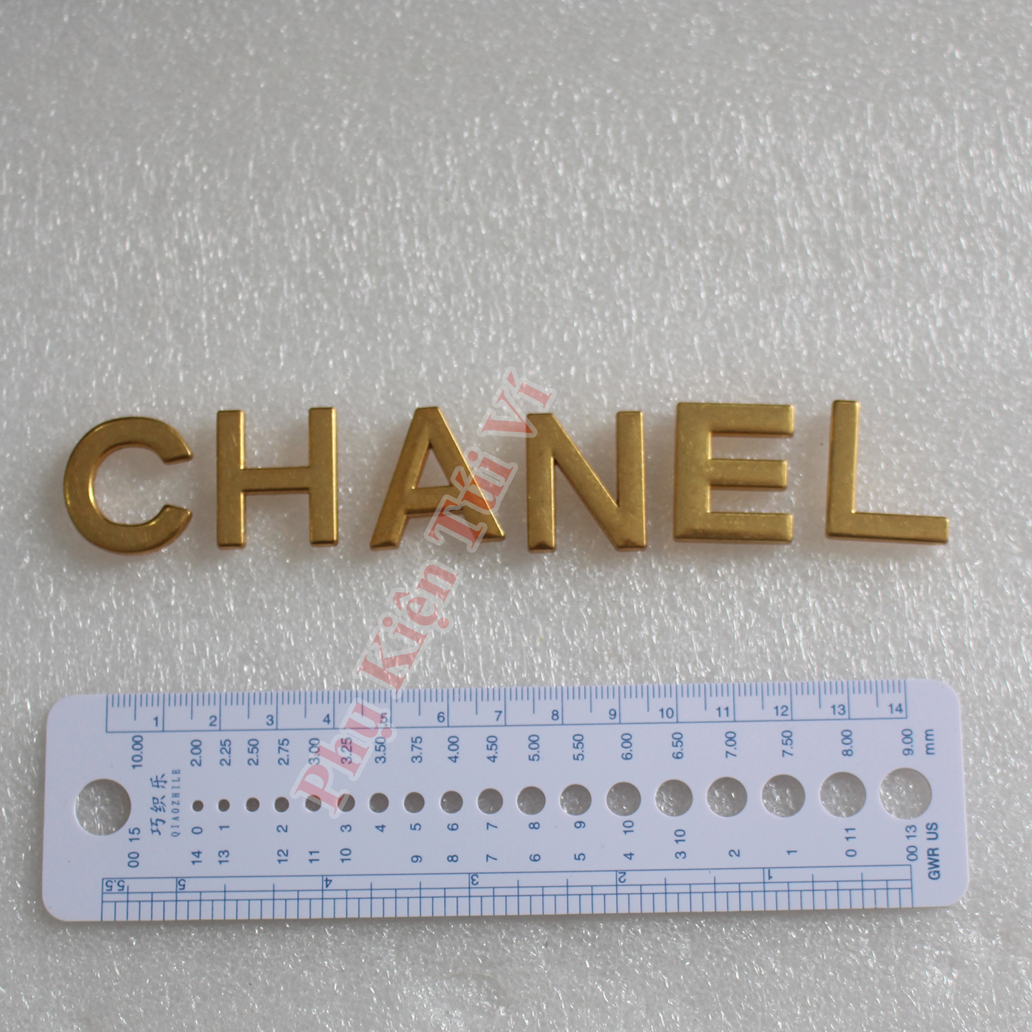 Set of C H a N L E Lettering to Make a Handbag