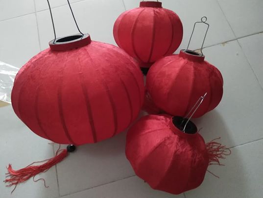 1 Đèn lồng Hội An ( hình tròn màu đỏ , 30cm )