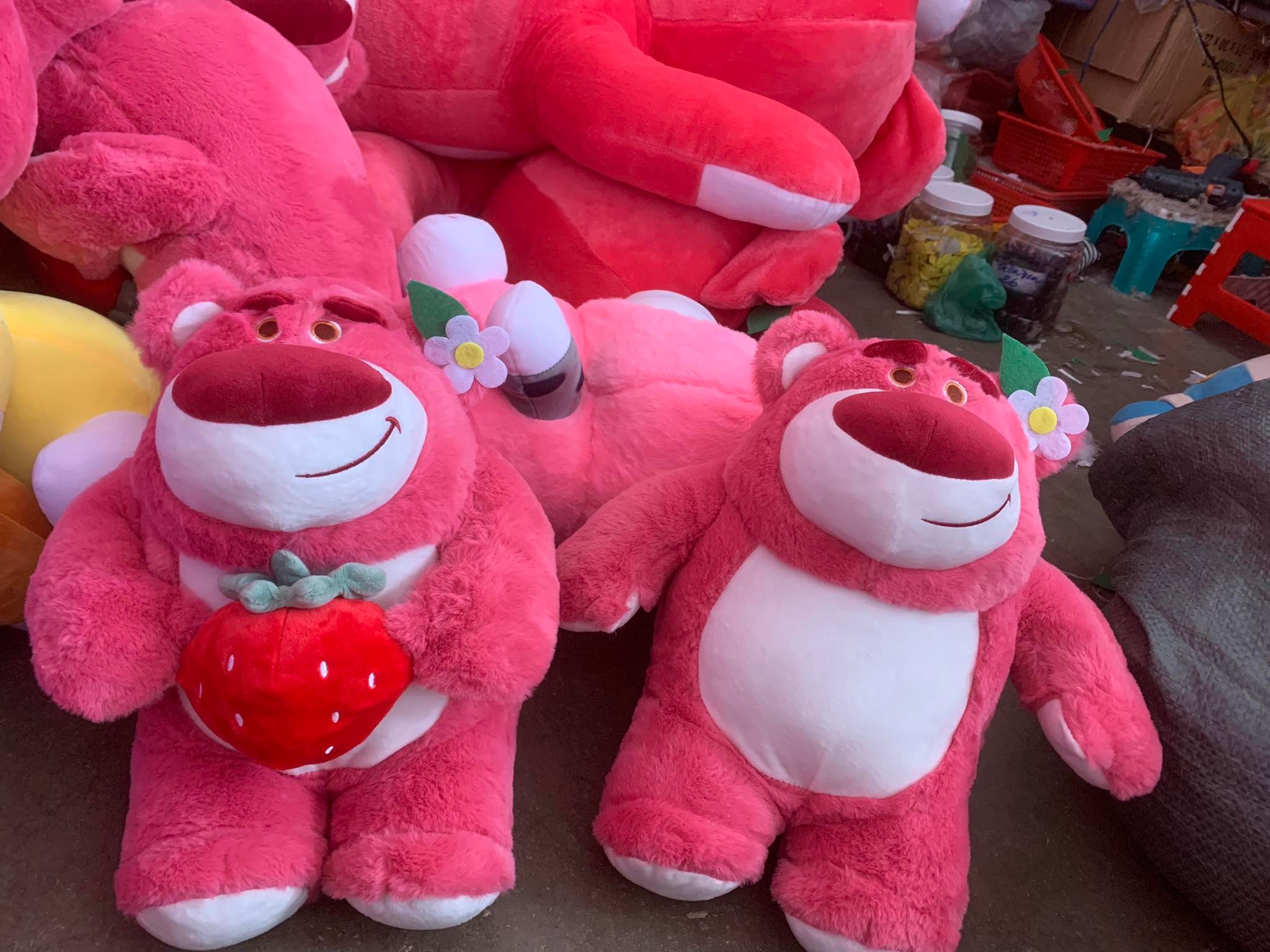 Gấu Bông Gấu Dâu Lotso Disney