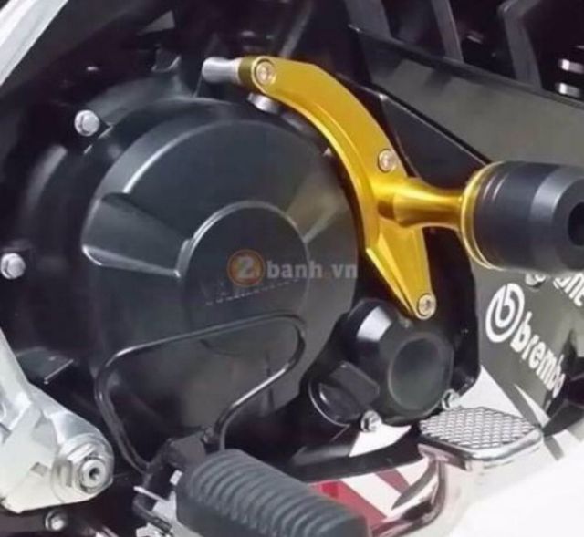 gù chống đổ gắn lốc máy Exciter 150