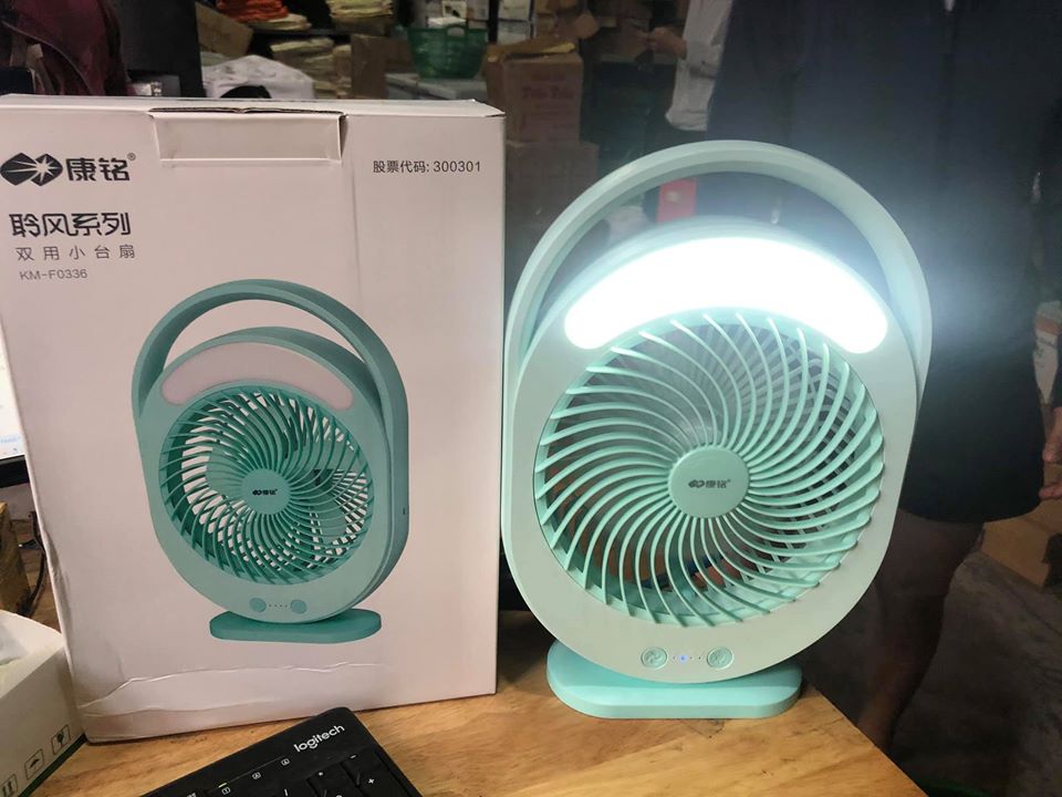 Quạt ông tây 0336 đa năng, quạt siêu mát và có đèn led siêu sáng