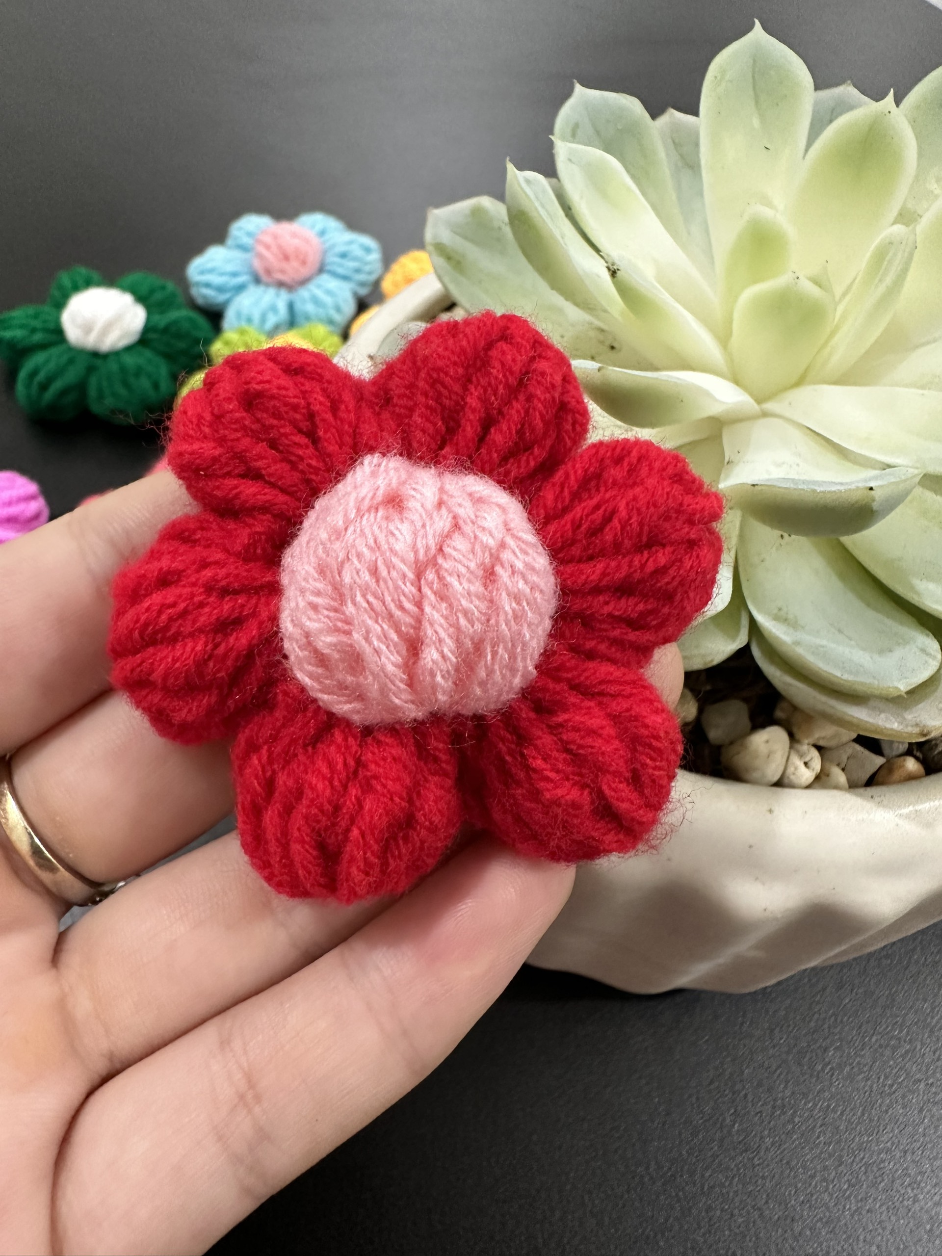 Hoa Len Hanmade Nhiều màu size 6cm Trang Trí Hoa cúc 6 cánh