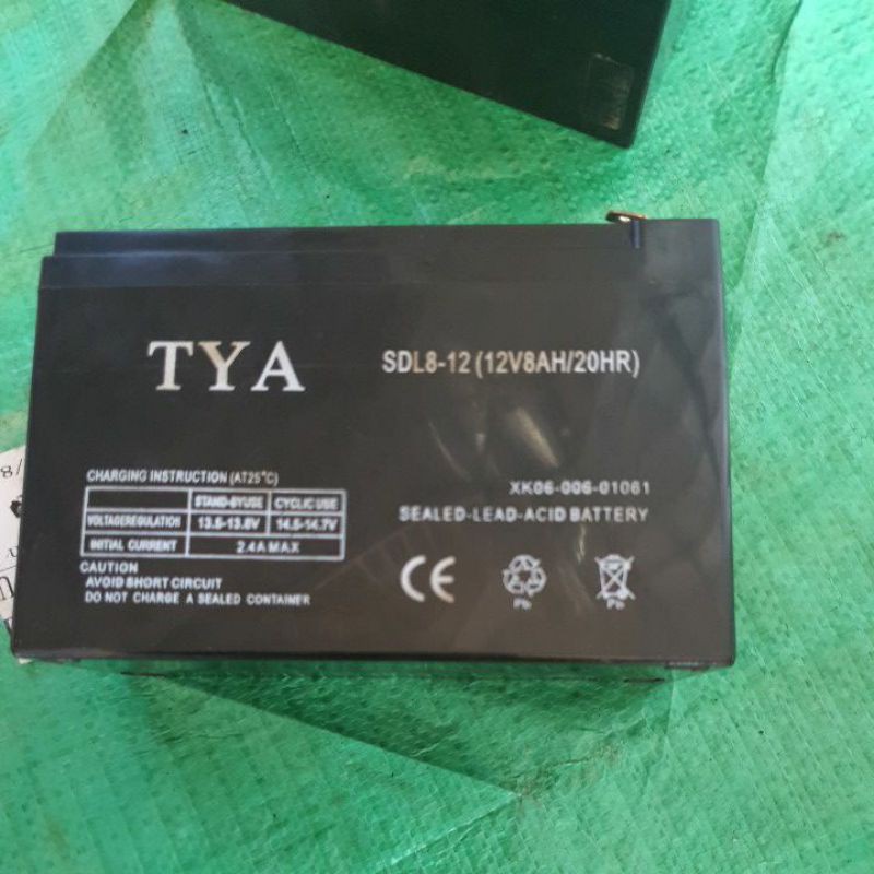 bình ắc quy khô 12v - 8AH