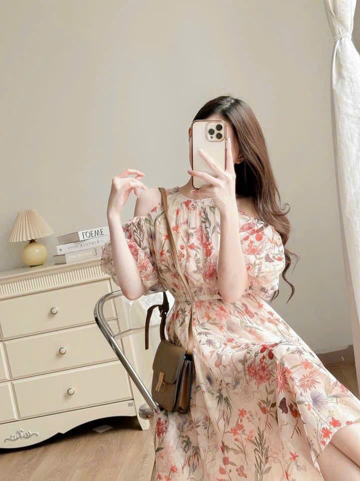 Đầm xòe voan hoa cổ yếm chạy thun eo
