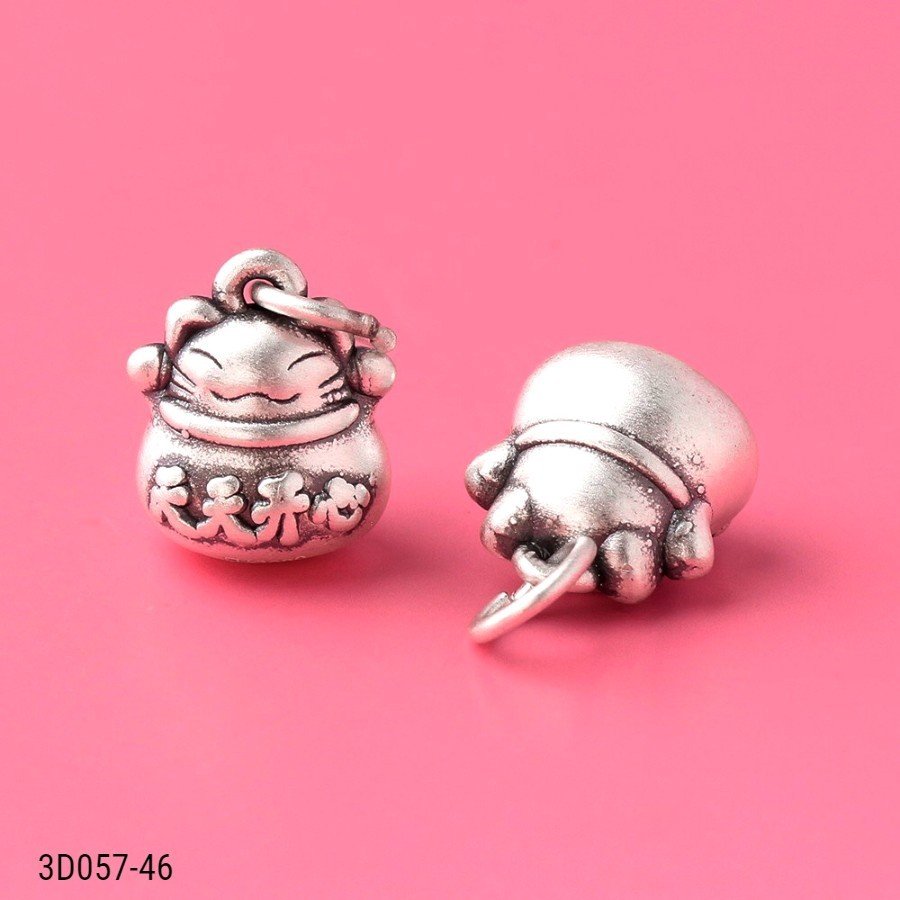 Charm bạc mèo thần tài