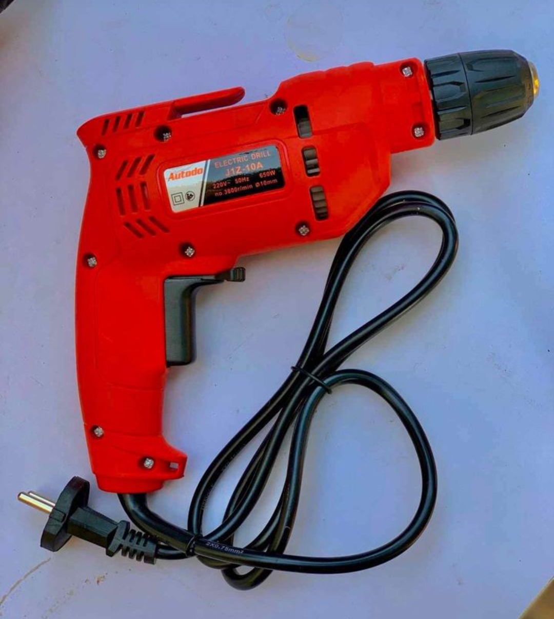 Máy khoan vặn vít dùng điện Autudo 650w