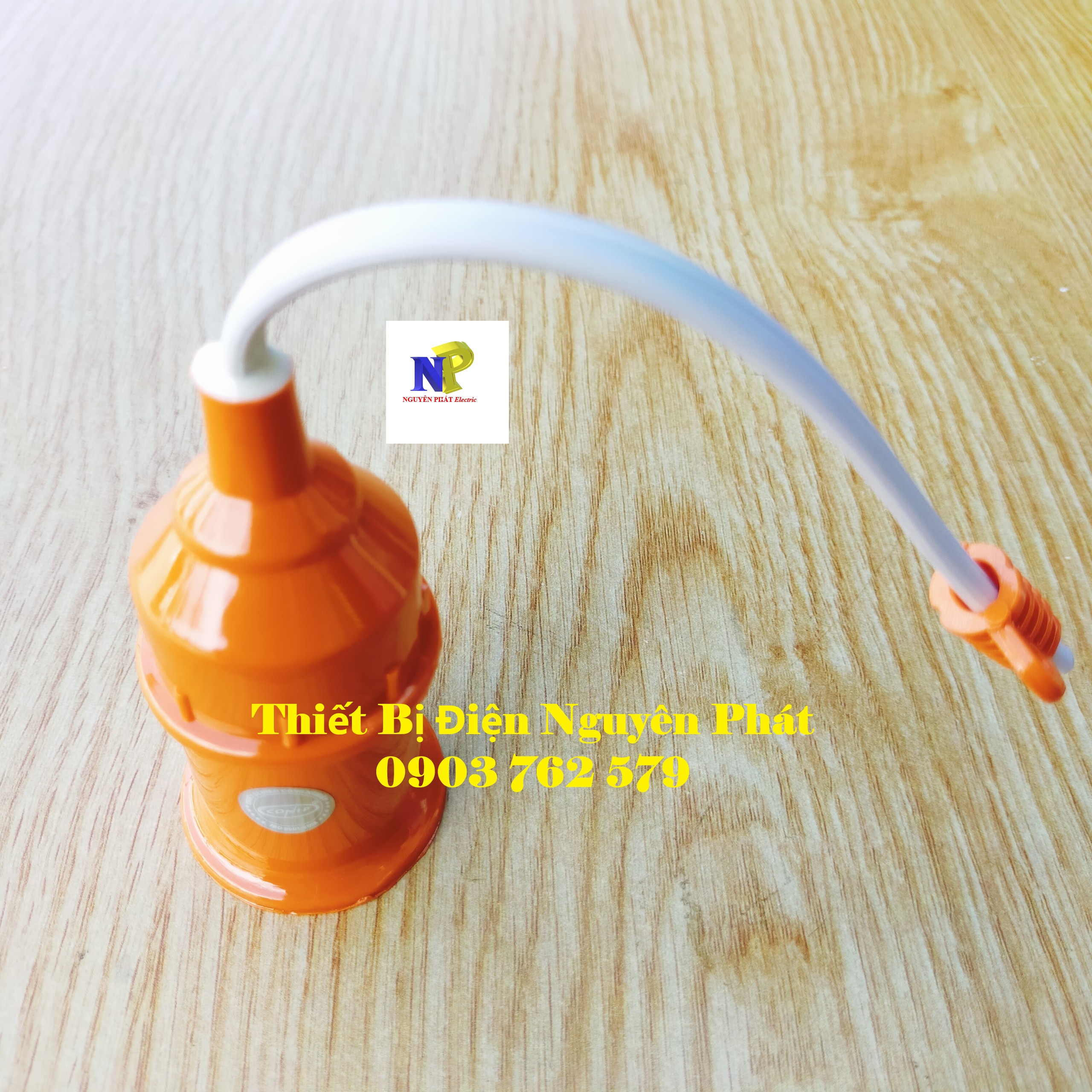 Đuôi Đèn Kín Nước Pipo & Conip E27 (Dây 20cm) Cao Cấp