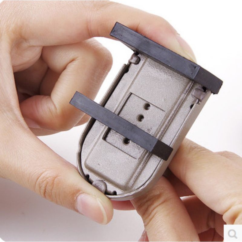 Dụng Cụ Khóa Cửa Sổ An Toàn Cho Bé
