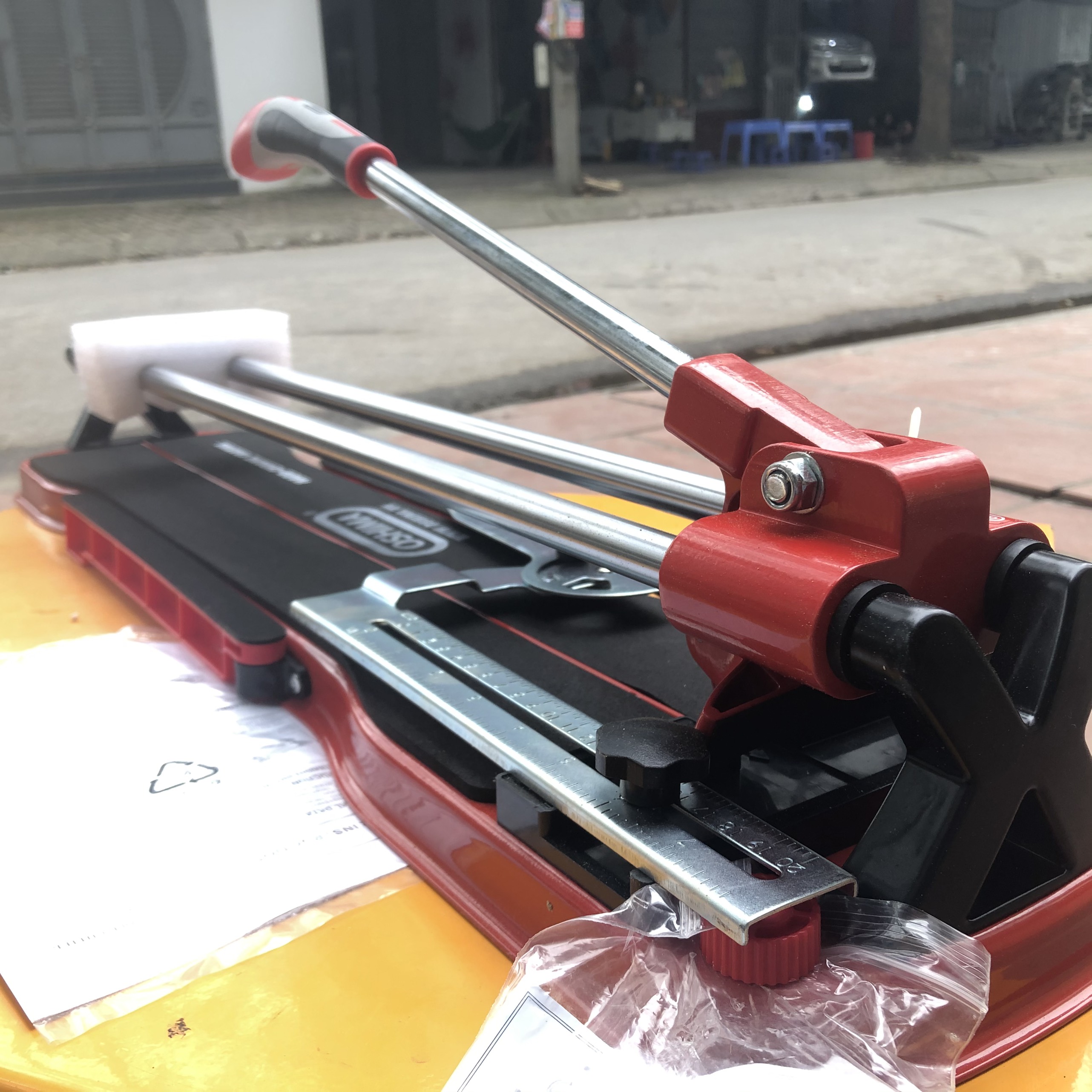Máy Cắt Gạch Bàn Oshima 600mm BCG-600