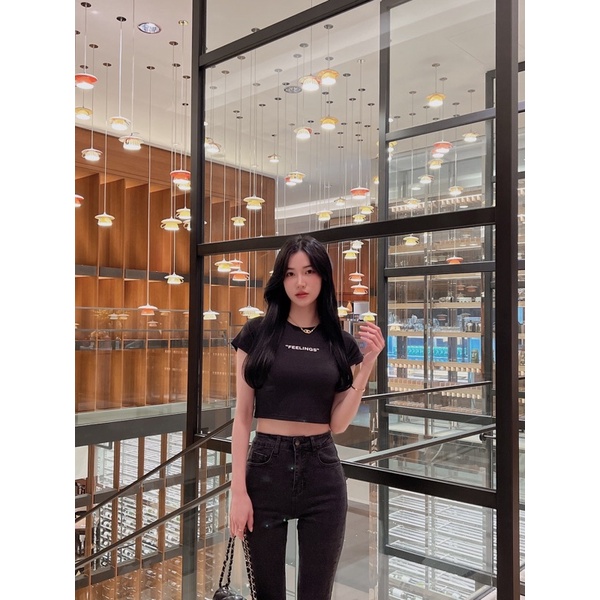 Áo thun croptop Feel body