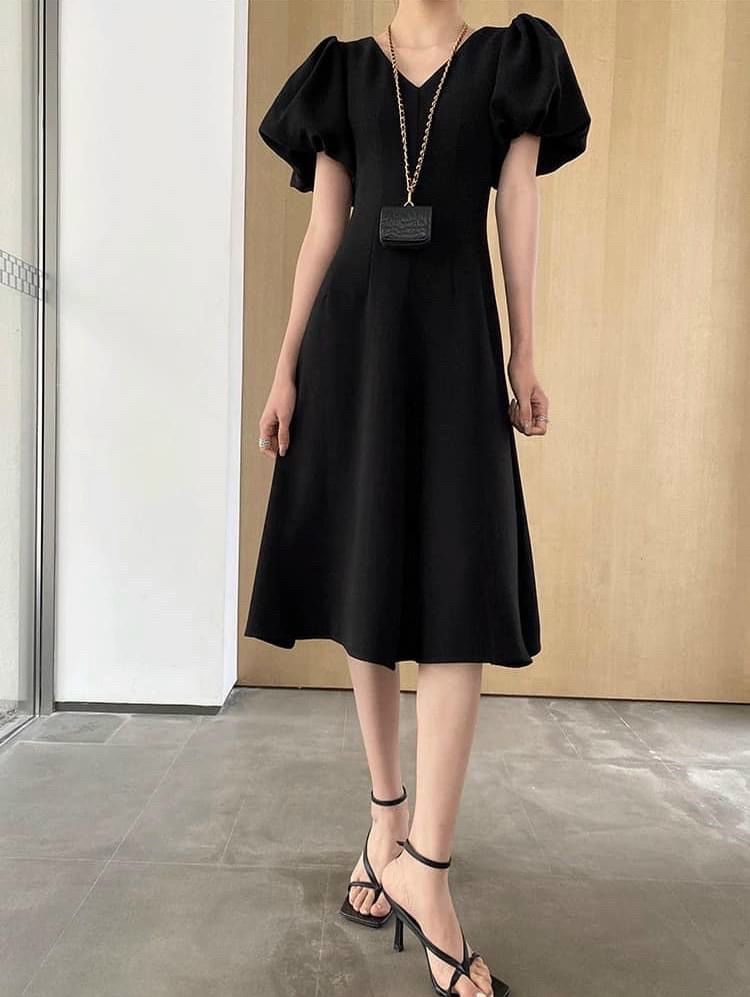 Đầm cổ v tay phồng 2 màu
