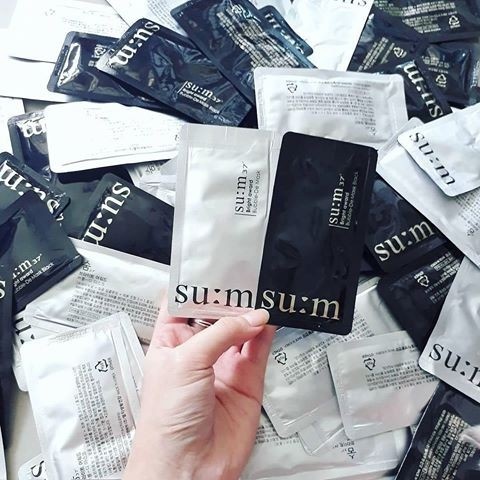 Combo Mặt nạ SỦI BỌT THẢI ĐỘC TỐ + LÀM SÁNG DA + SE KHÍT LỖ CHÂN LÔNG White Award Bubble-De Mask