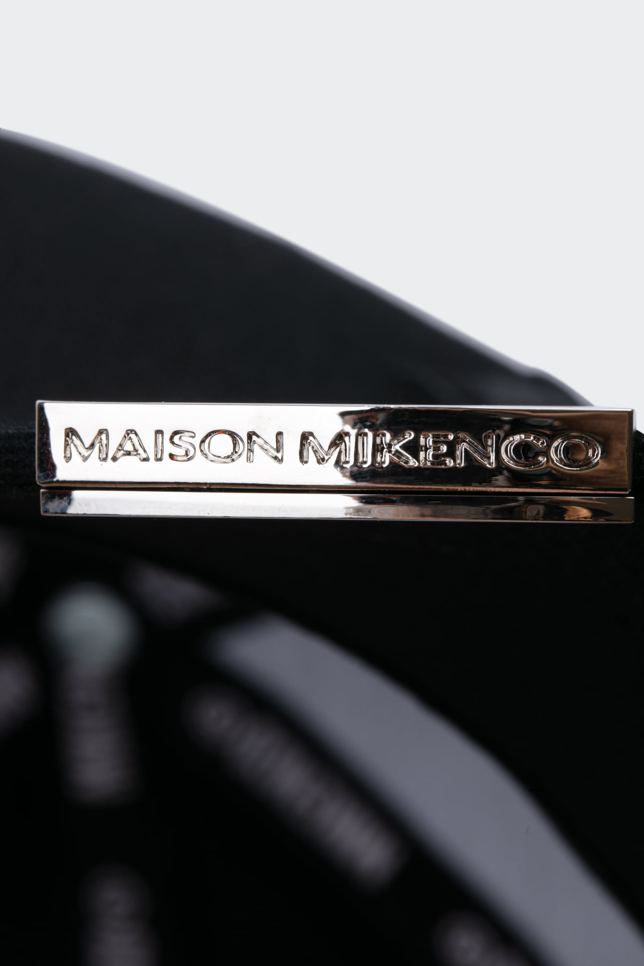 Mũ lưỡi trai MIKENCO PLAQUE LOGO CAP