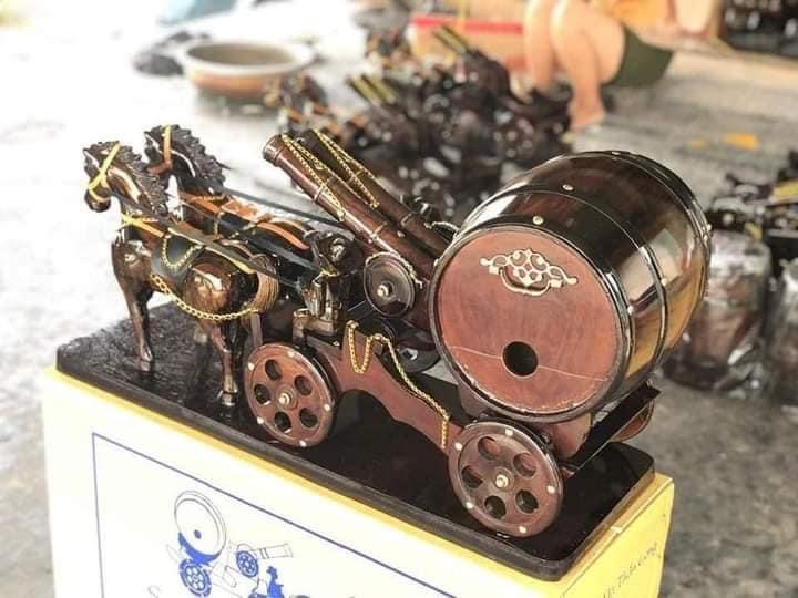 ng ự a ké o pháo