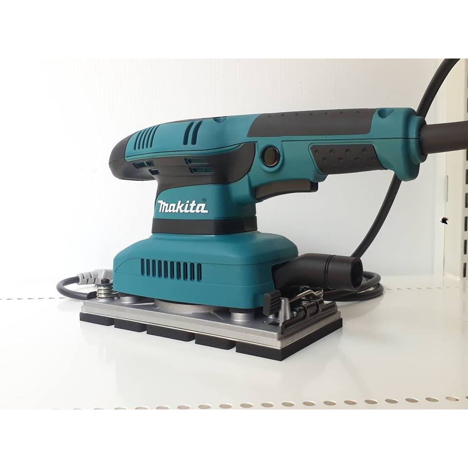 Máy Chà Nhám Rung Makita Bo3710