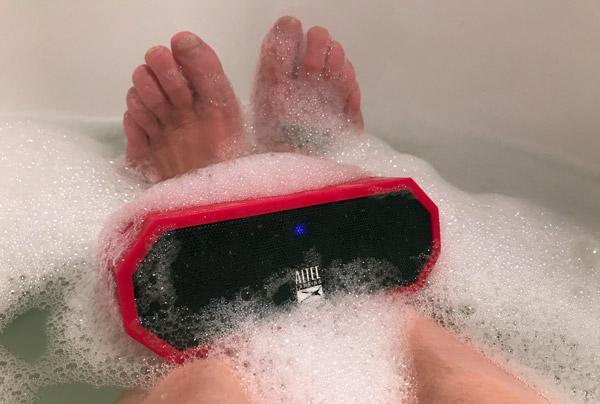 Loa Bluetooth Altec Lansing H2O