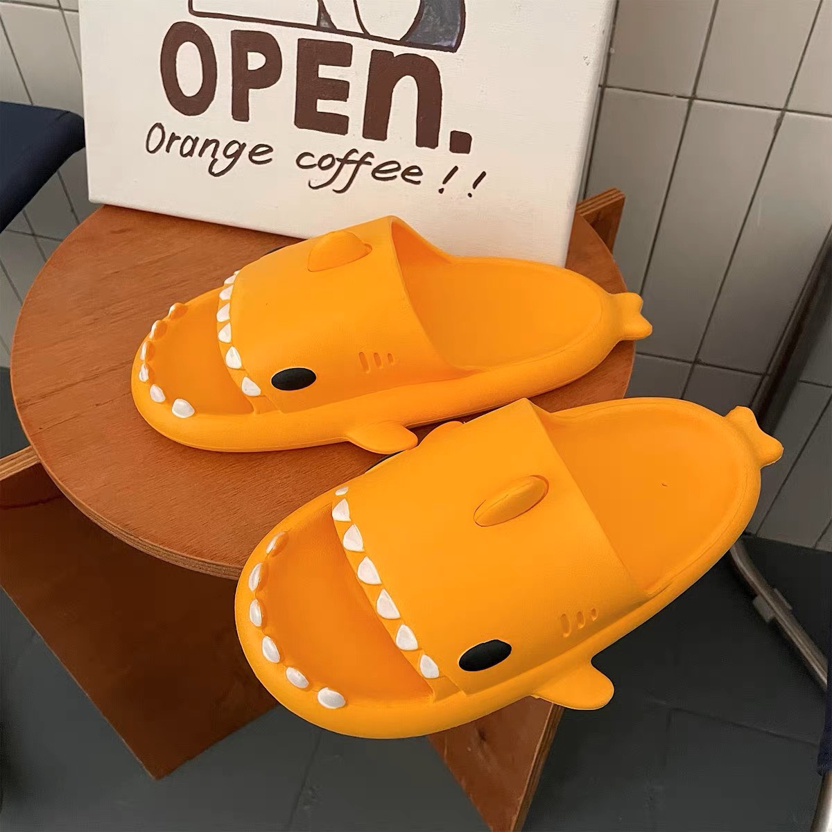 Dép Cá Mập cute dễ thương siêu êm đi trong nhà tắm DEP DL312