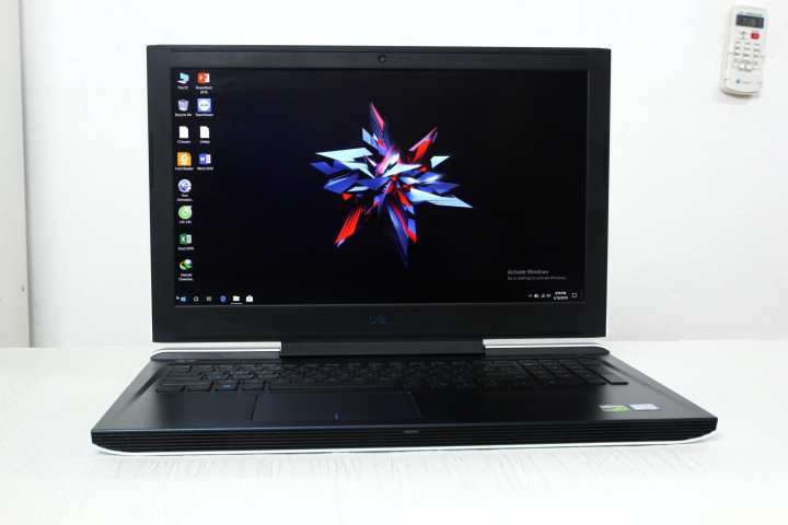 Laptop chơi game cao cấp Dell Gaming G7 7588: Core i7-8750H / GTX1050 Ti 4GB / Windows 10 (15.6″ FHD IPS)