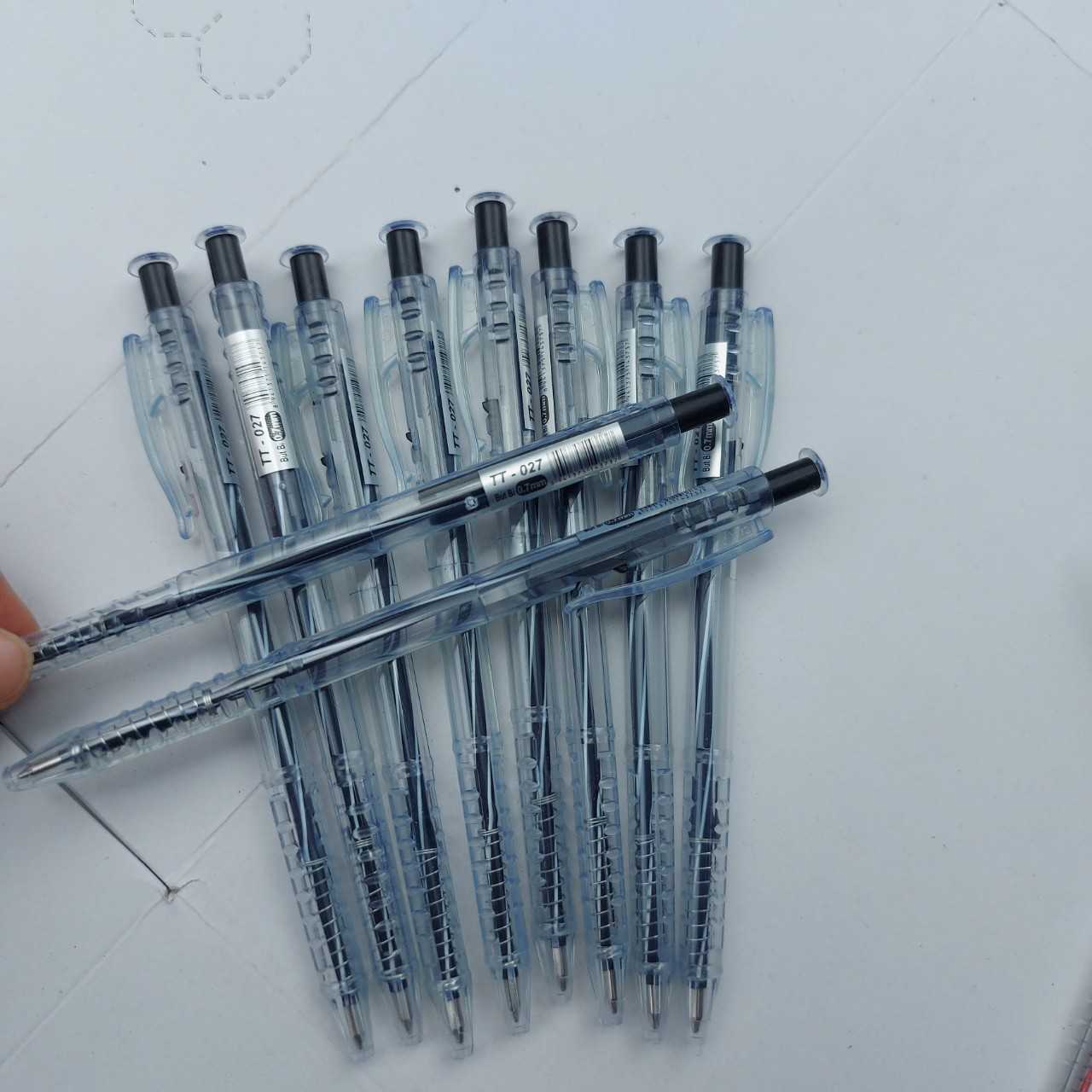 Combo 20 bút bi TT-027 Nét 0.7mm mực xanh - đỏ - đen