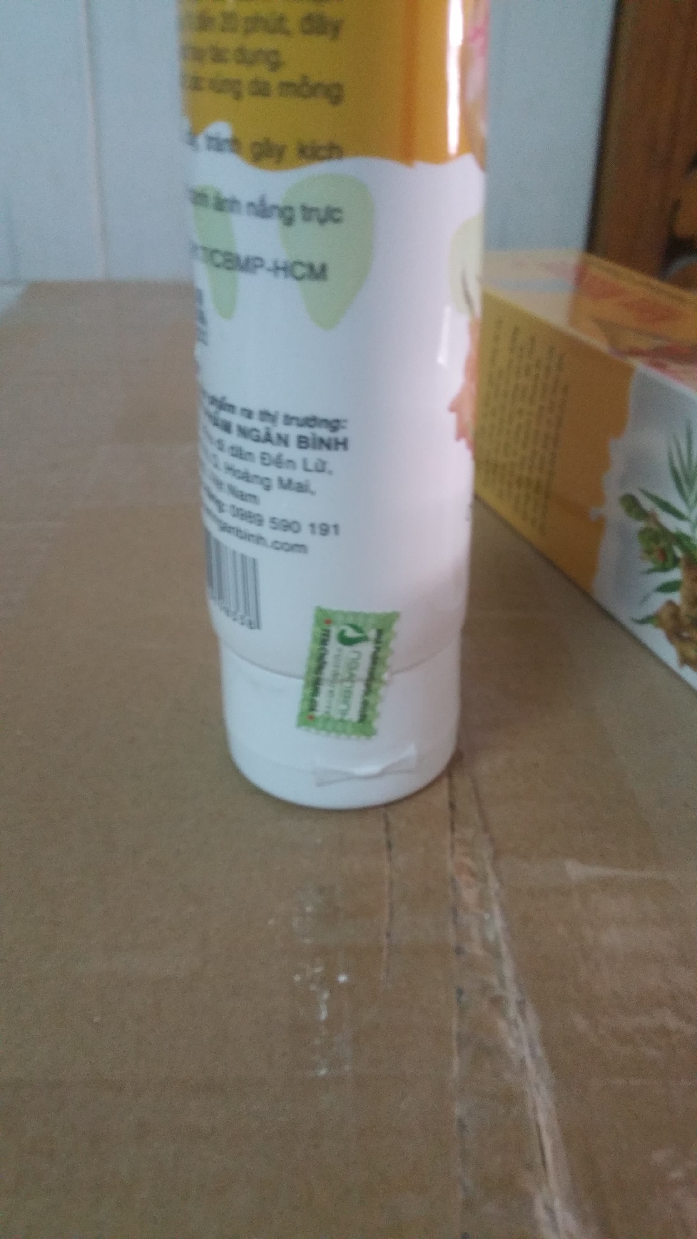 Kem tan mỡ Gừng Ớt Ngân Bình 150g