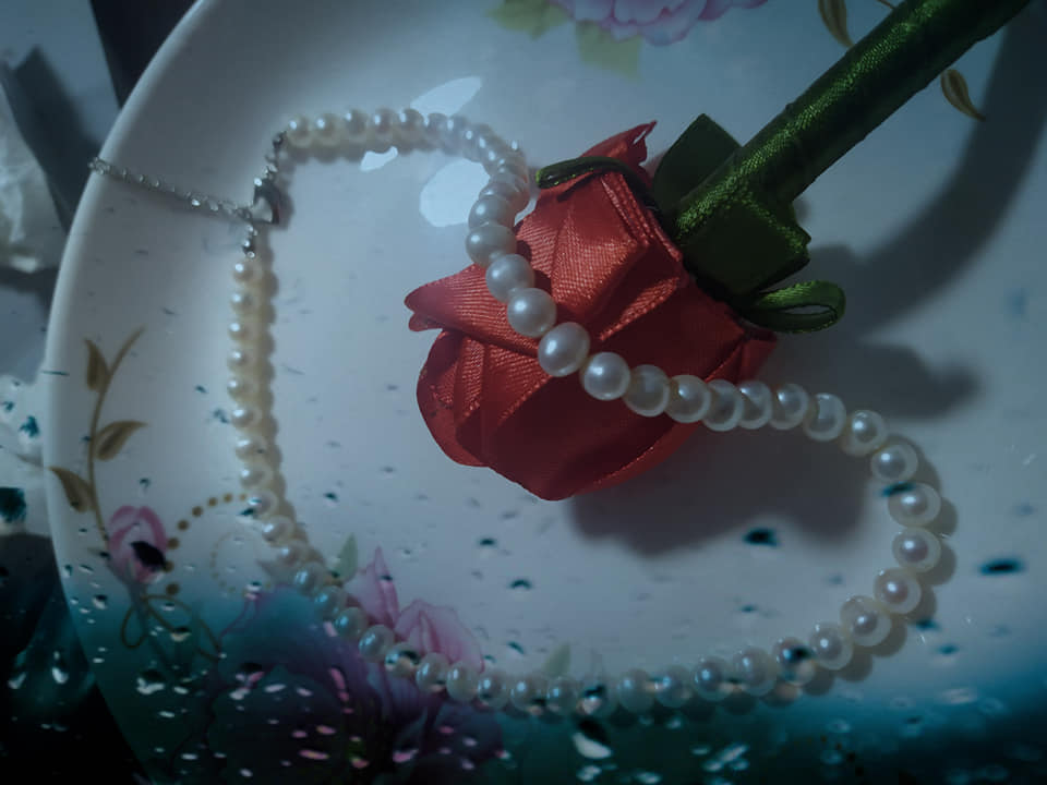 vòng cổ ngọc trai chorker sang trọng