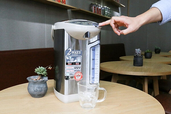 BÌNH THỦY ĐIỆN LOCK&LOCK EJK582 5L-Hàng mới 100%