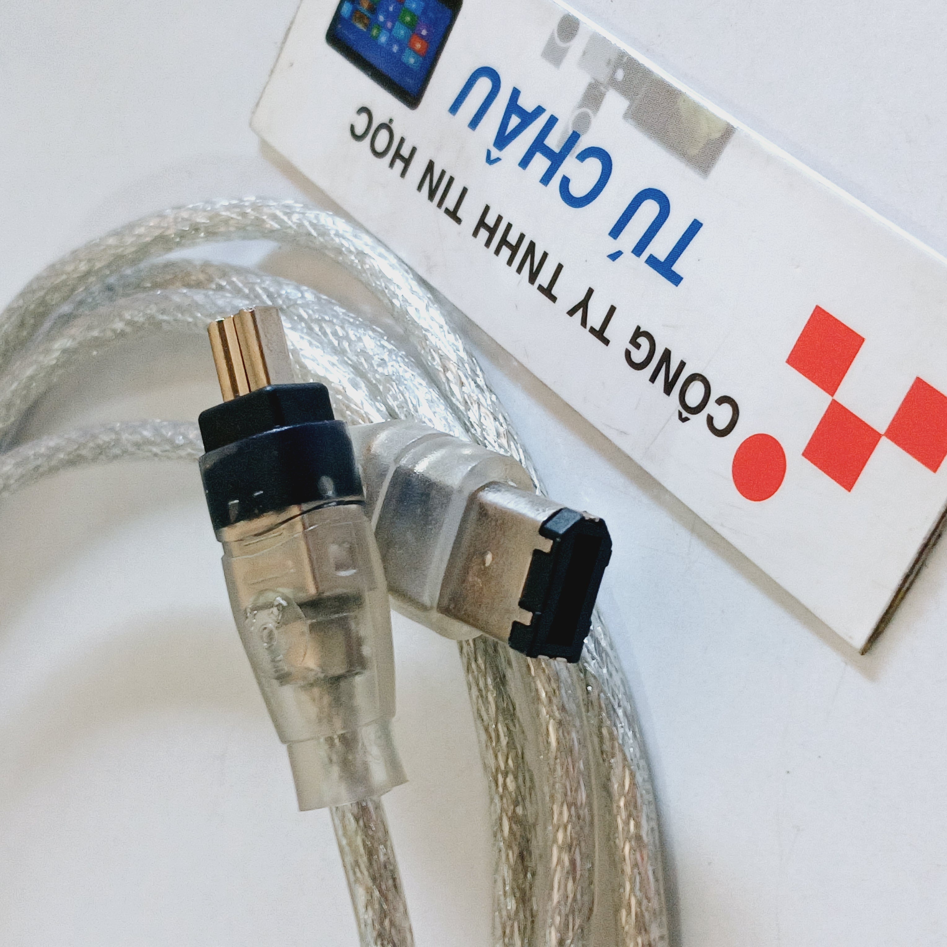 Cáp 1394 / Đầu 6 Pin ra 4 Pin (Cáp 1394 Firewire 600 ra Firewire 400), Cáp dài 1.5M