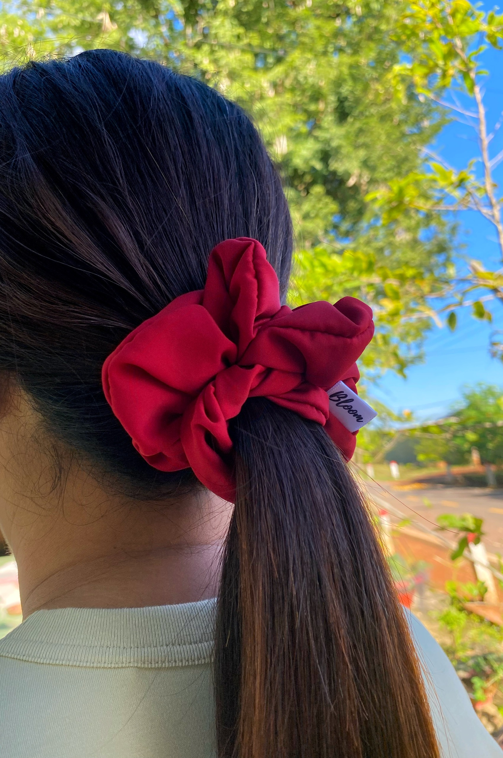 Dây cột tóc lụa màu đỏ đô Standard _Srunchies