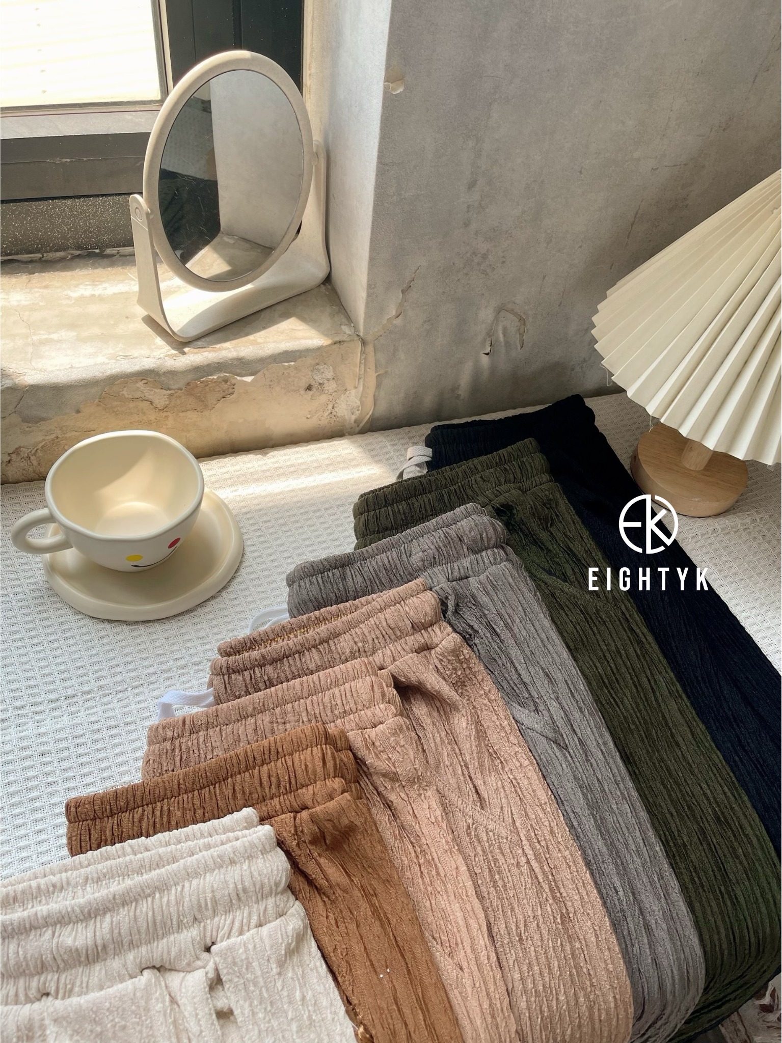 EIGHTYK Quần Dài Cullotes Thun Vải Xốp