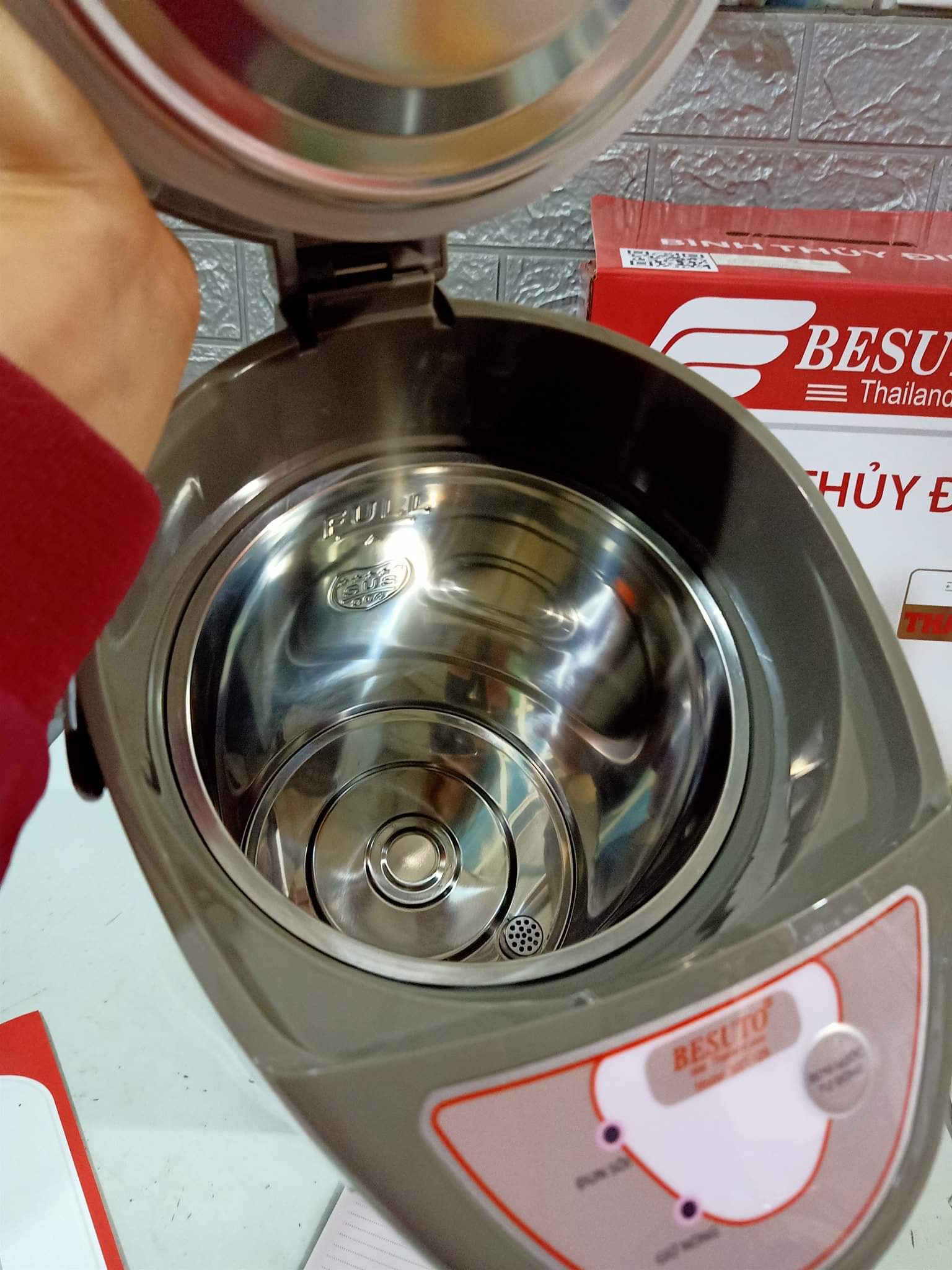 BÌNH THỦY ĐIỆN BESUTO 4.8 LÍT