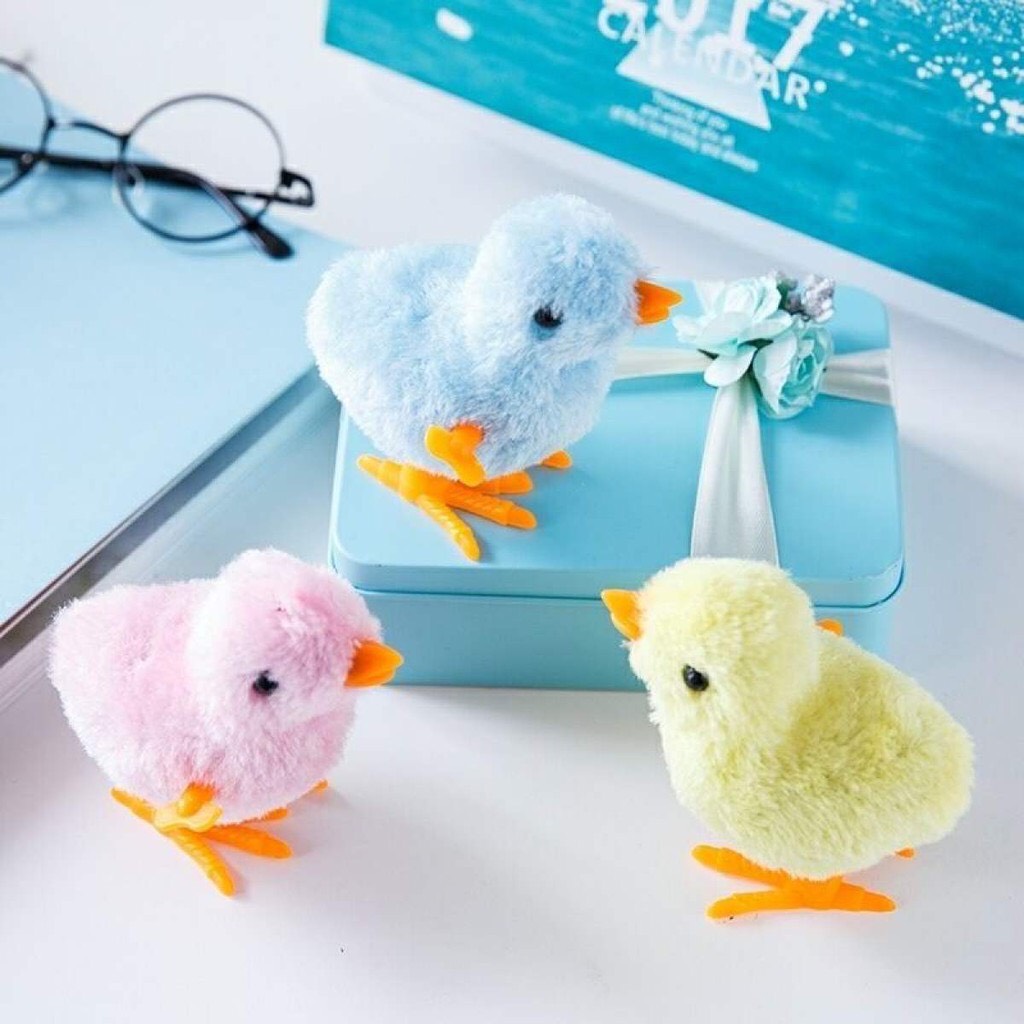 Gà con vặn cót biết chạy cho bé, Gà con chạy cót
