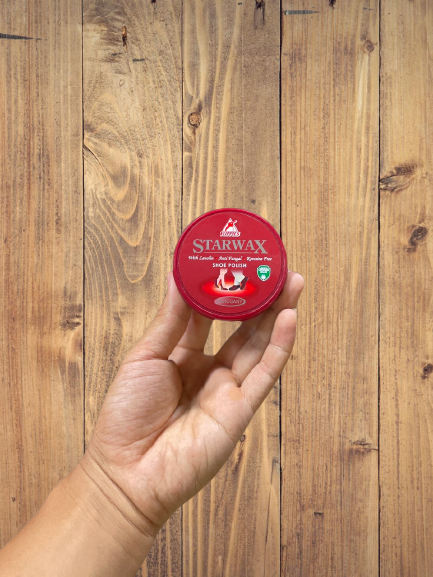 Xi đánh giày Starwax nhập khẩu chính hãng dùng cho tất cả các màu da, ngấm sâu, dưỡng da cực tốt, mùi thơm rất dễ chịu;